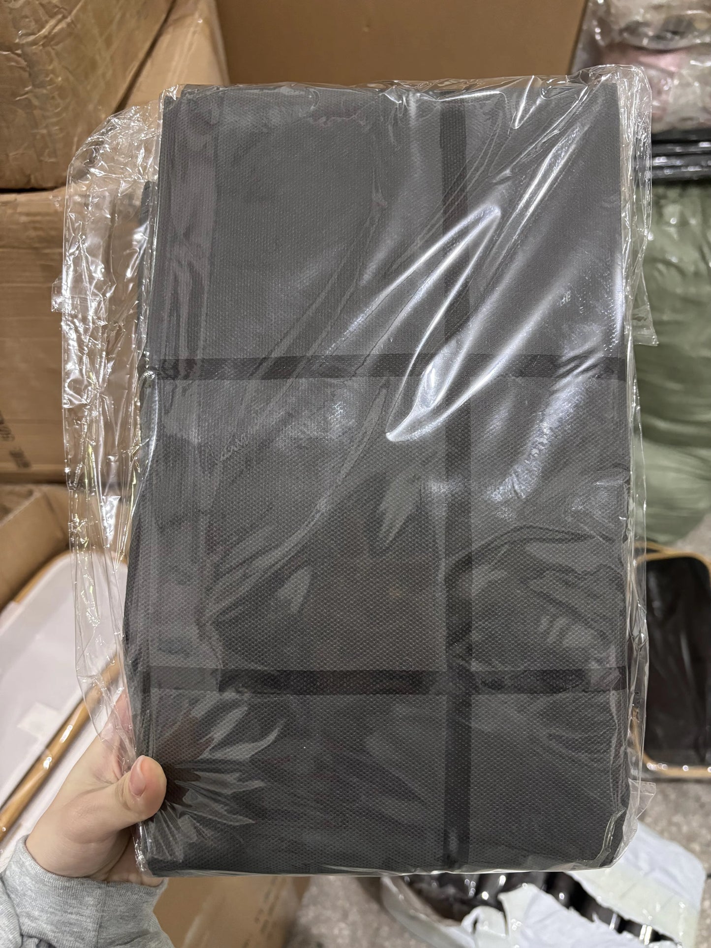 Thick Home Clothing Storage Bag. ( buy one get one free promo ) . Payment on delivery within Accra and Tema only. Delivery within 24 hours after placing the order.